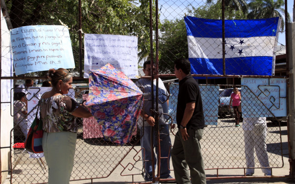 Enfermeras del Leonardo Martínez y Mario Rivas se unen en asambleas