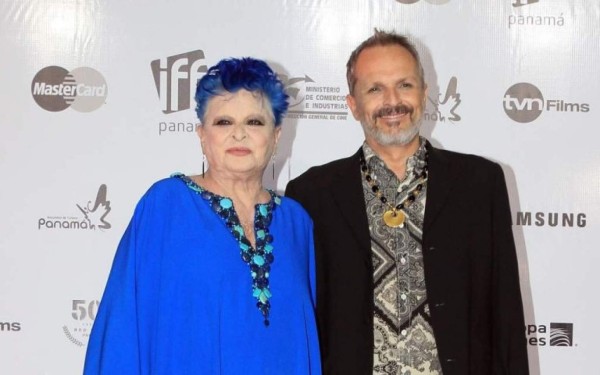 Miguel Bosé veta a familiar en homenaje a su madre debido a diferencias religiosas