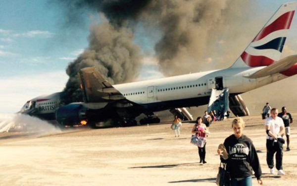 En nueve segundos el piloto héroe de Las Vegas salvó a 172 pasajeros