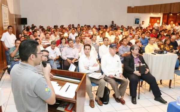 Aumento de la producción, el gran reto del sector cacaotero