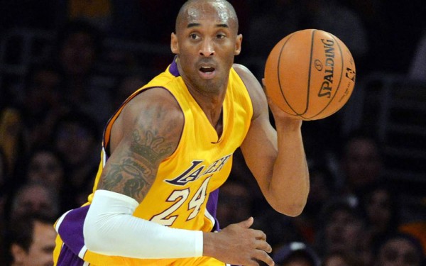 Kobe Bryant anuncia su retiro al final de la temporada de la NBA