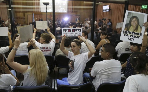 A prisión empresarios y exfuncionarios por choque que dejó 51 muertos