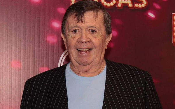 'Chabelo' se pronuncia tras ser tendencia en Twitter por supuesta hospitalización