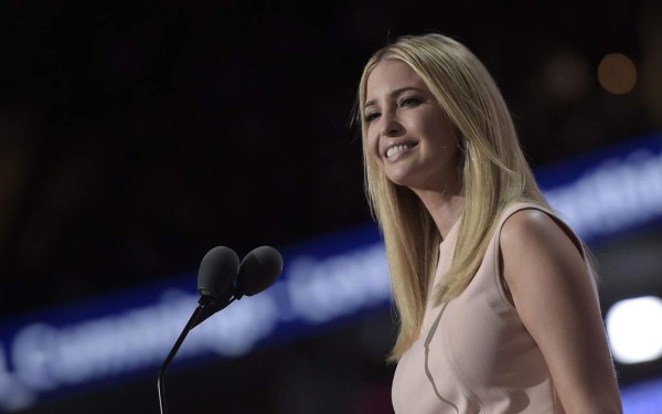 Vestido de Ivanka Trump desata polémica en las redes