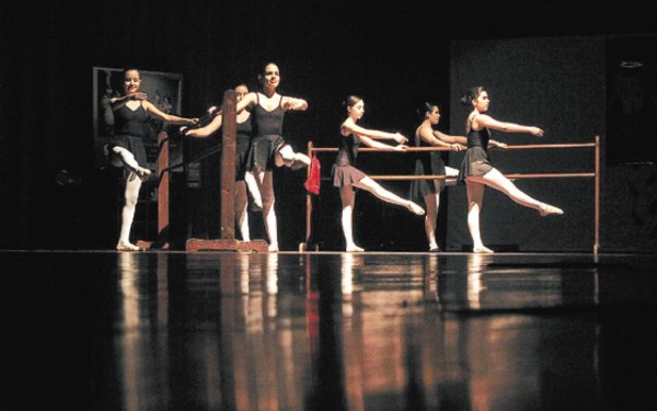 CC Danza al descubierto