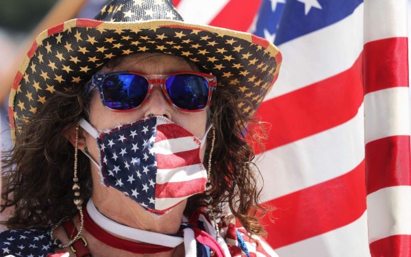 Alertan sobre 'fiestas COVID-19' para contraer el virus en Estados Unidos