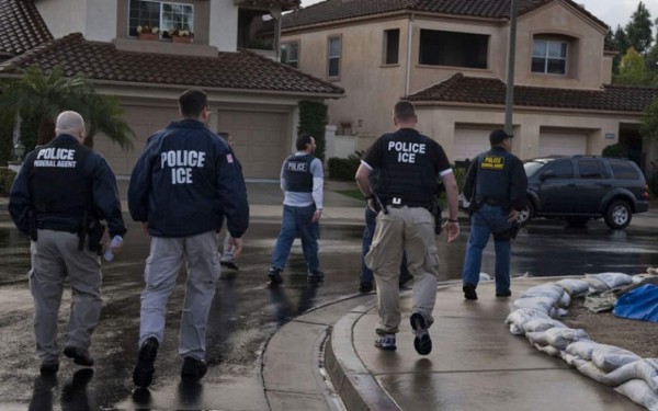 La 'Migra” podría rastrear a indocumentados por la placa de sus carros