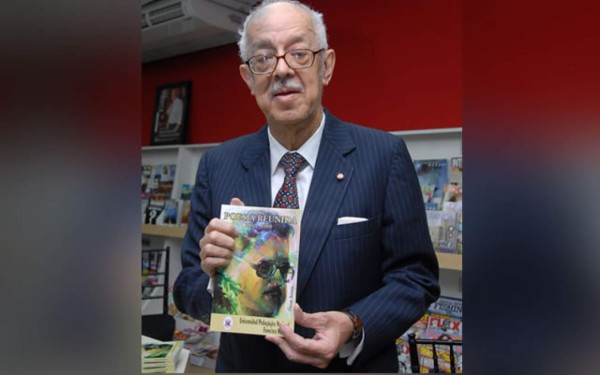 Muere Óscar Acosta, el renovador del cuento y la poesía en Honduras