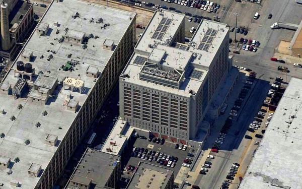 Callejas usa overol naranja como todos los reclusos