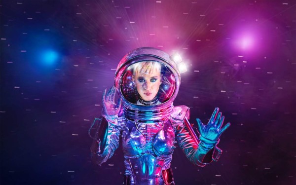 Katy Perry a cargo de los MTV VMAs