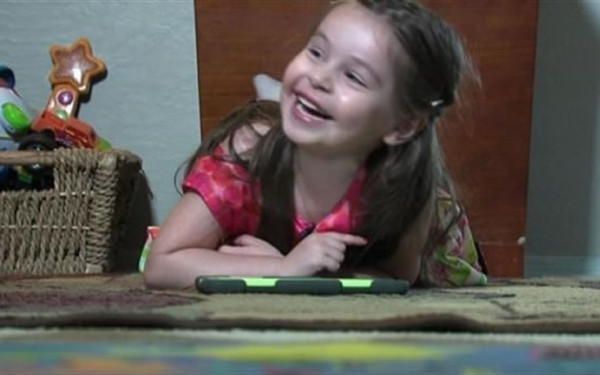 Niña de tres años en EUA iguala inteligencia de Albert Einstein