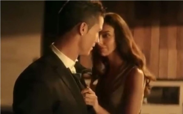VIDEO: Cristiano elige a una doble de Irina Shayk para su anuncio