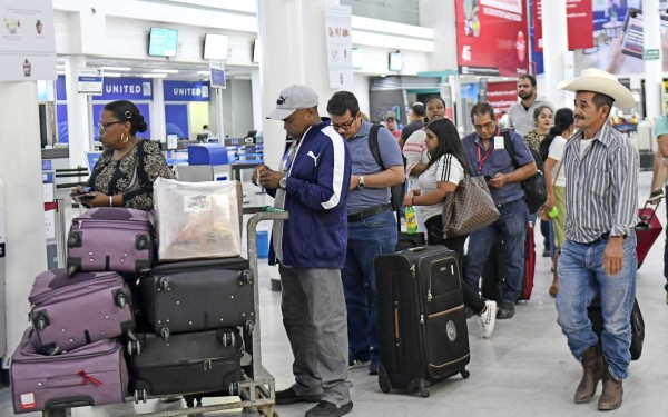 Aumentan las frecuencias de viajes a Houston y Miami por temporada alta