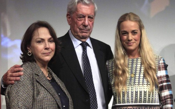 Esposas de opositores venezolanos presos irán a Cumbre