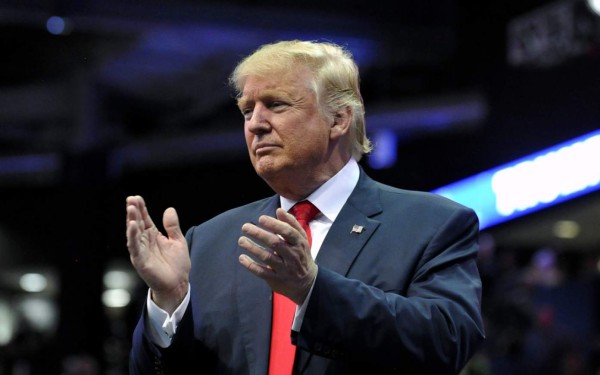 Trump recibe plan para deportar a inmigrantes y 'dreamers'