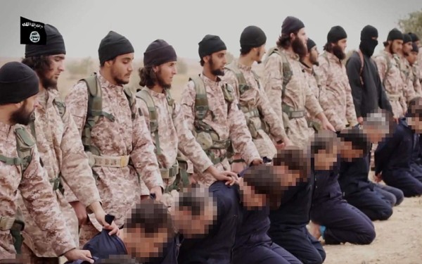 Descubren en Siria fosa común con 230 cuerpos de asesinados por yihadistas