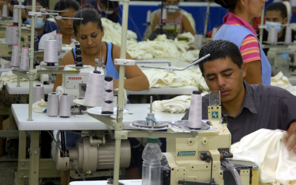Maquila, remesas y agro, los motores de la economía hondureña en el año 2014: BCH