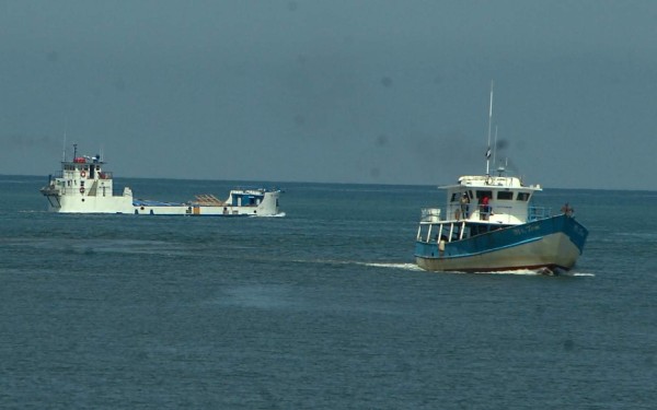 Piratas asaltan barcos pesqueros en Islas de la Bahía