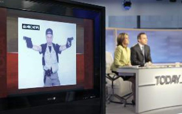 Familia de Cho dice lamentar profundamente la masacre