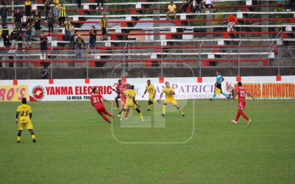 Real España pita en Tocoa goleando a la Real Sociedad y escala en la tabla de posiciones