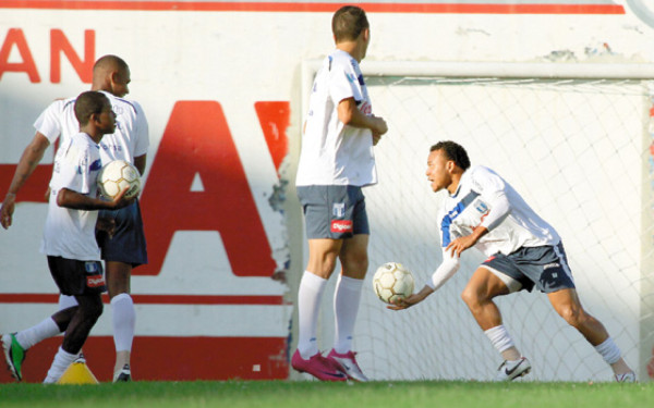 Emíl Martínez: 'Tenemos una espinita con Panamá”