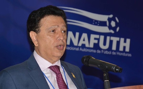 Juez niega arresto domiciliario sin fianza a Alfredo Hawit