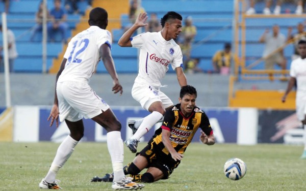 Real España y Olimpia firmaron un vibrante empate