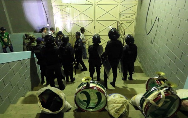 Un aficionado herido deja tiroteo a la barra del Marathón en las afueras del Nacional