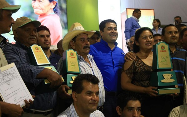 Una mujer produce el mejor café de Honduras