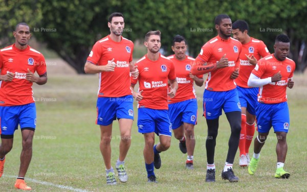 Olimpia lanza camisa en lucha contra el cáncer infantil