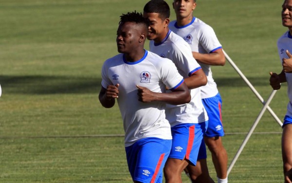 Júnior Lacayo, incómodo en el Olimpia: 'Si hubiera la oportunidad de ir a préstamo, me voy”