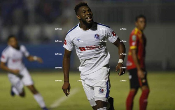 Video: Olimpia golea al Herediano en el debut del argentino Pedro Troglio