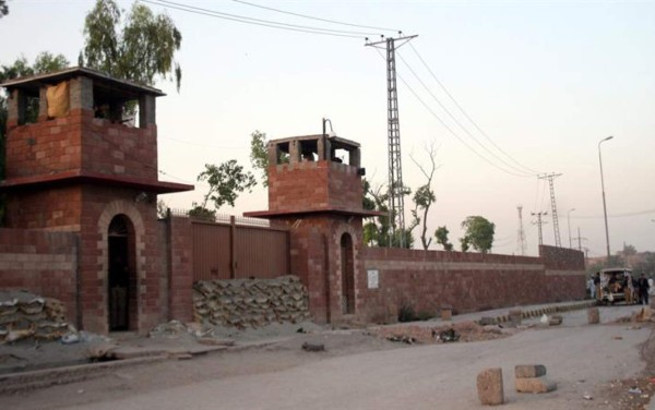 El calvario del médico que ayudó a encontrar a Bin Laden