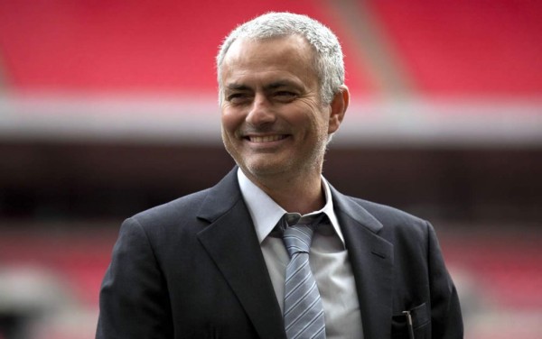 Mourinho: 'La próxima temporada voy a dirigir donde me quieren mucho'