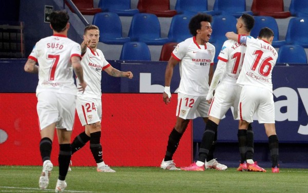 El Sevilla está en la lucha por el título de la Liga Española. Foto EFE