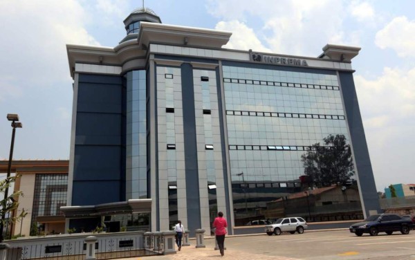 El 25% de la deuda es con los institutos de previsión social