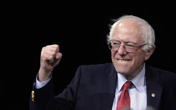 Sanders compra su tercer 'mansión' y enfurece a sus seguidores