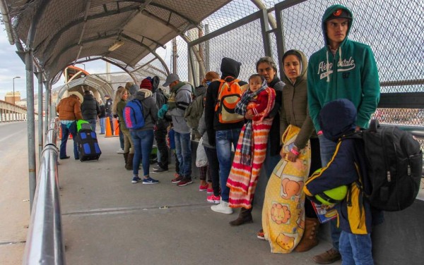 ONU: trabas a migrantes en México bloquean a 35,000 solicitantes asilo