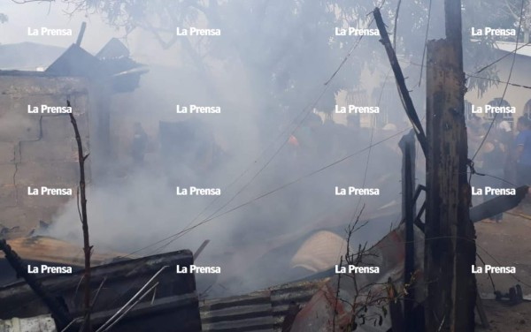 Una mujer de la tercera edad muere calcinada dentro de su casa en La Ceiba