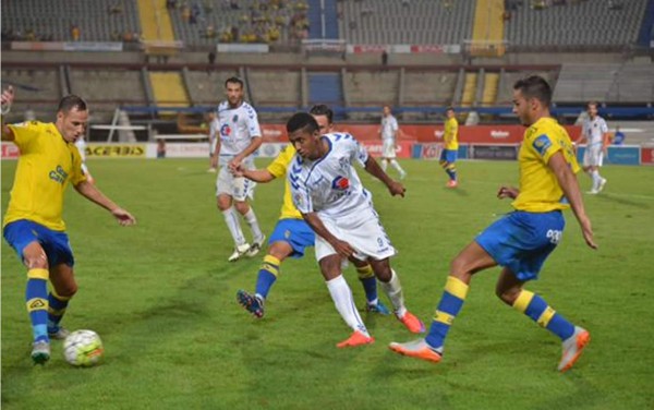 Amargo debut del 'Choco' Lozano con el Tenerife