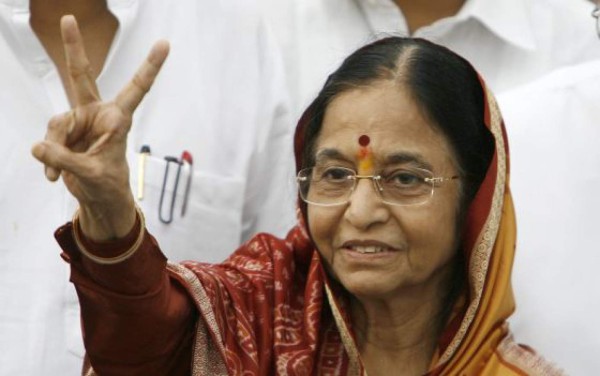 India elige a Pratibha Patil como primera presidenta de su historia