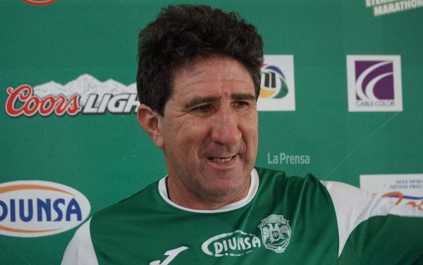 Héctor Vargas: 'Hay jugadores que ahora vienen en carro y antes andaban en bicicleta'