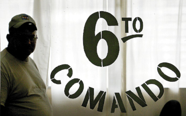 Los soldados no olvidan el conflicto 42 años después