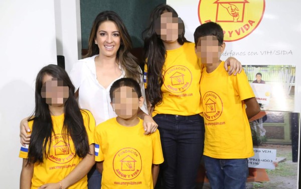 Más de 30 menores de Amor y Vida viajan a Orlando