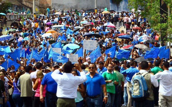'No existe ningún cheque emitido del IHSS al Partido Nacional'