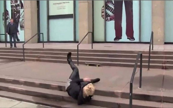 La caída del cantante Justin Bieber