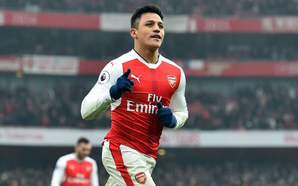 Un doblete de Alexis Sánchez devuelve al Arsenal a la senda de la victoria