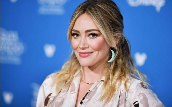 Así luce Hilary Duff en su regreso como Lizzie McGuire