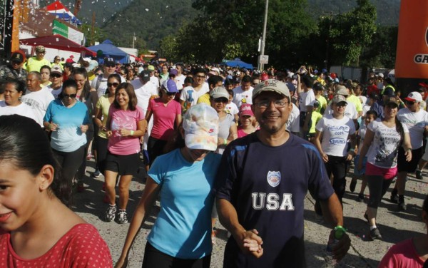 Sampedranos caminan por el rescate de valores