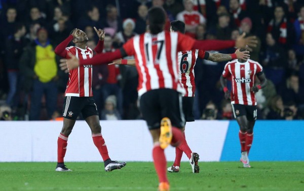 El Southampton vapuleó al Arsenal y lo deja sin liderato